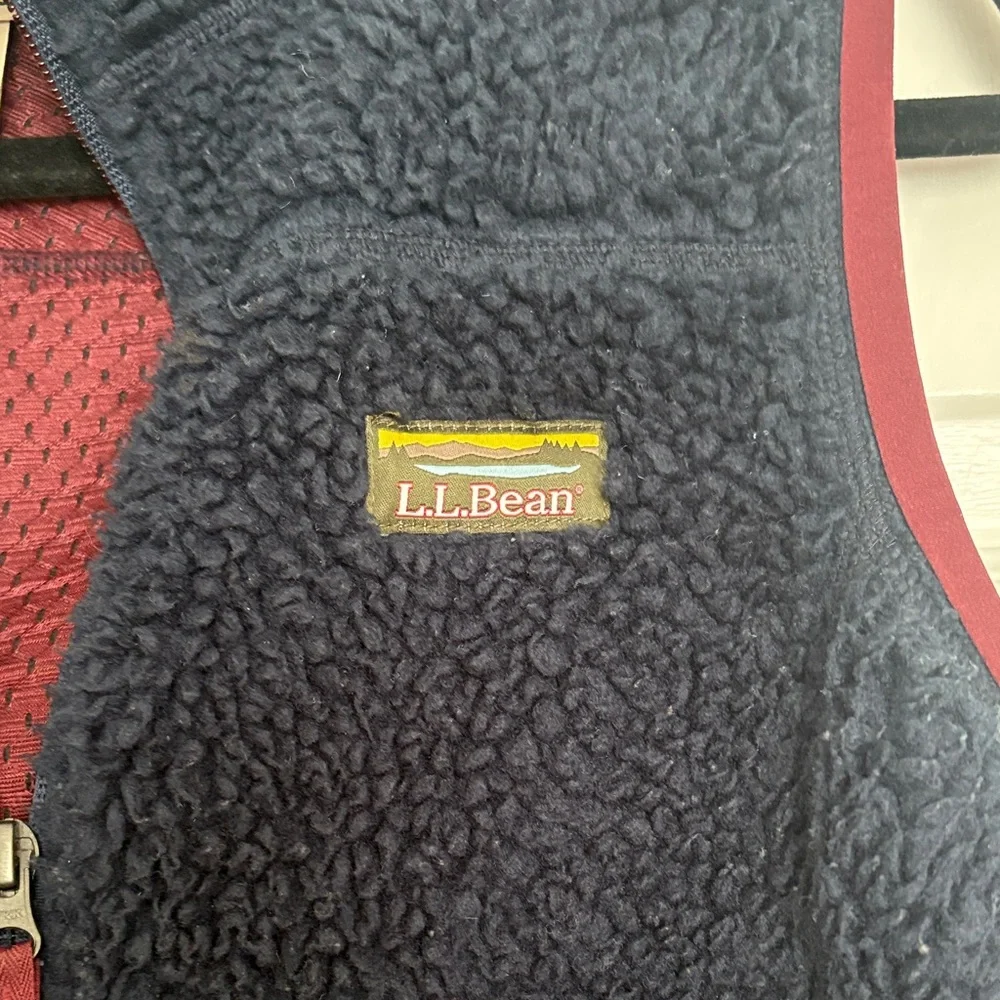 L.L. Bean Navy Sherpa Vest with Burgundy Accents - Picture 2 of 4